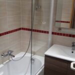 ARVI LA PLAGNE SALLE DE BAIN